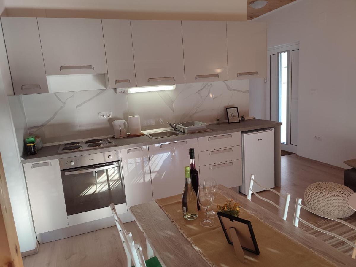 Apartments Pulic スクラーディン エクステリア 写真
