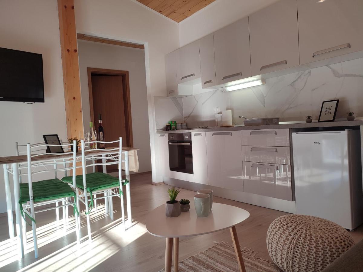 Apartments Pulic スクラーディン エクステリア 写真